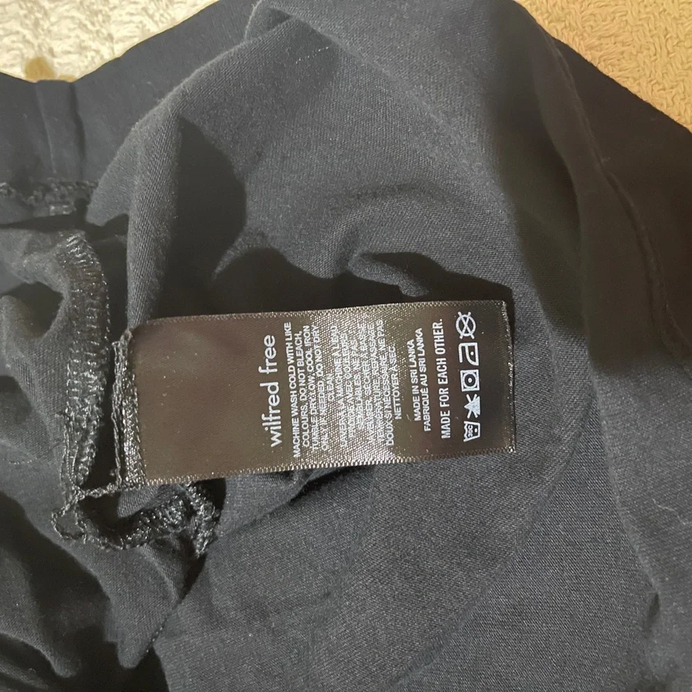 Aritzia Wilfred Weekend Tank Top - Picture 6 of 9